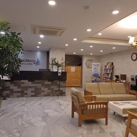 Sh Jungmoon City Stay Сеогвипо Екстериор снимка