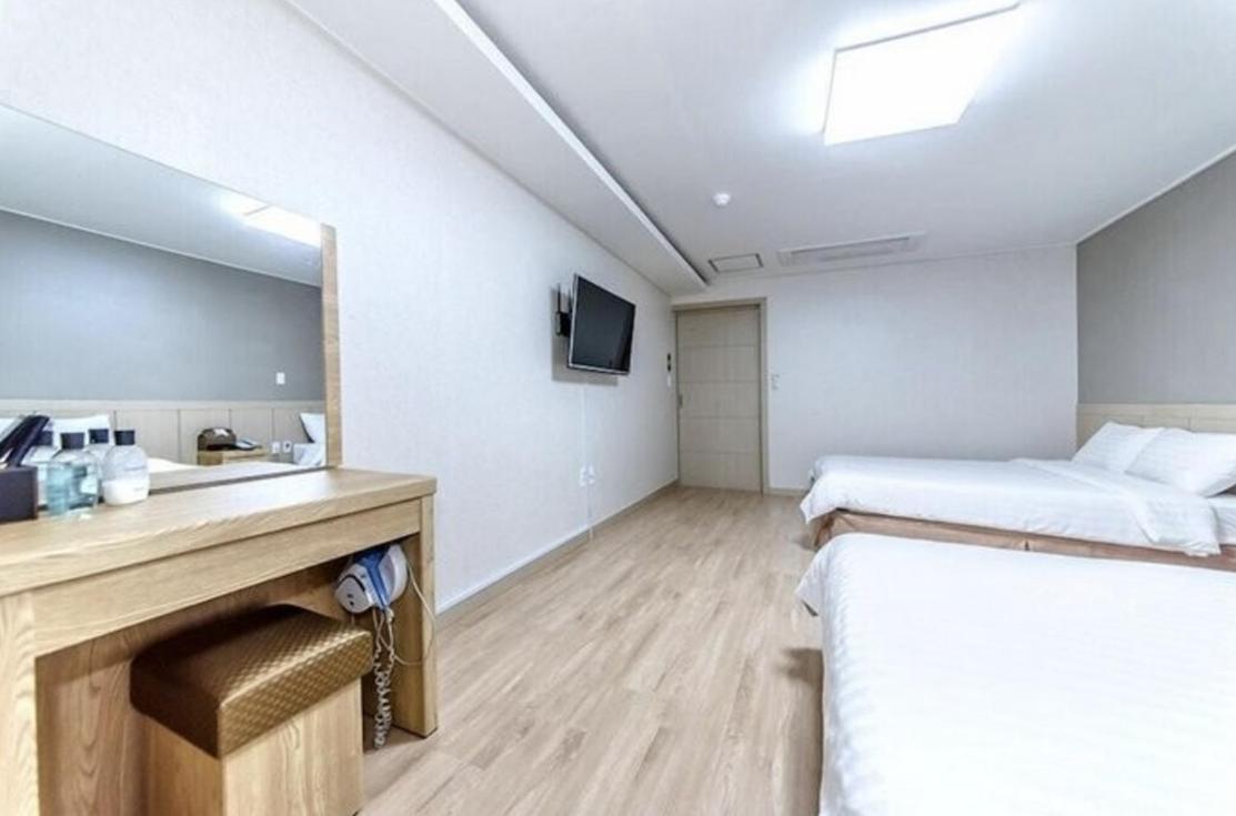 Sh Jungmoon City Stay Сеогвипо Екстериор снимка