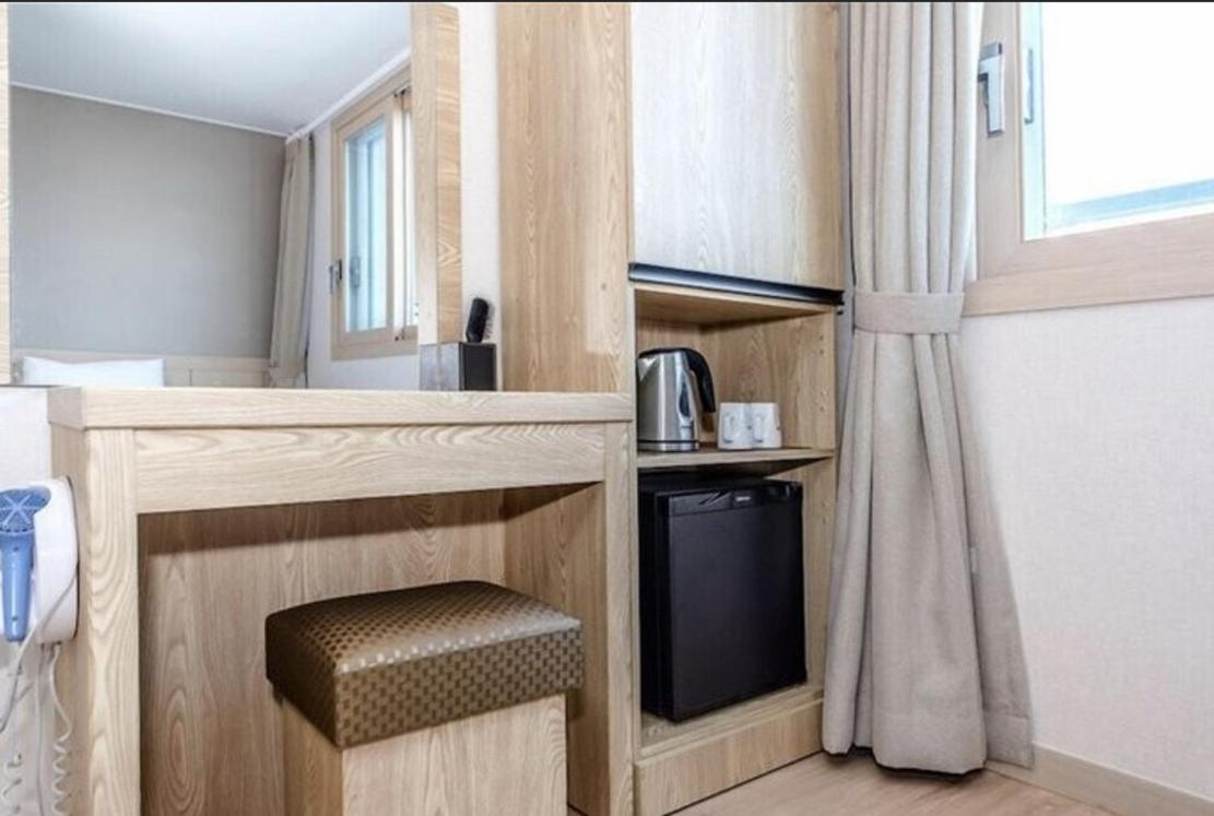 Sh Jungmoon City Stay Сеогвипо Екстериор снимка