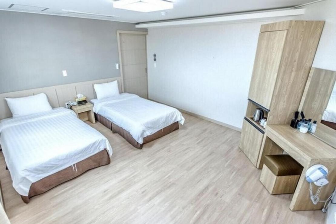 Sh Jungmoon City Stay Сеогвипо Екстериор снимка