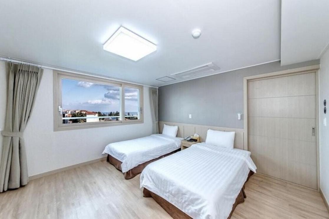 Sh Jungmoon City Stay Сеогвипо Екстериор снимка