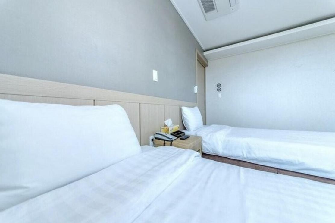 Sh Jungmoon City Stay Сеогвипо Екстериор снимка